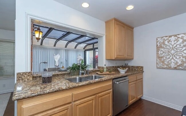 Building Photo - 5106 E Tango Cir