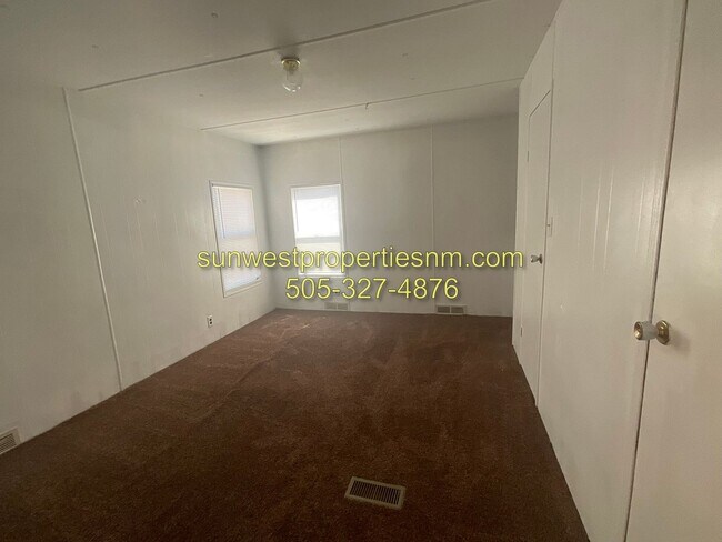 Foto del edificio - 2 Bedroom, 2 Bath. Mobile Home with W/D Hook-ups and Fenced Back Yard