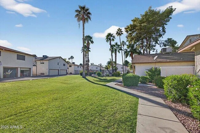 Foto del edificio - 860 E Brown Rd