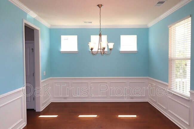 Building Photo - 2824 Rutherford Way