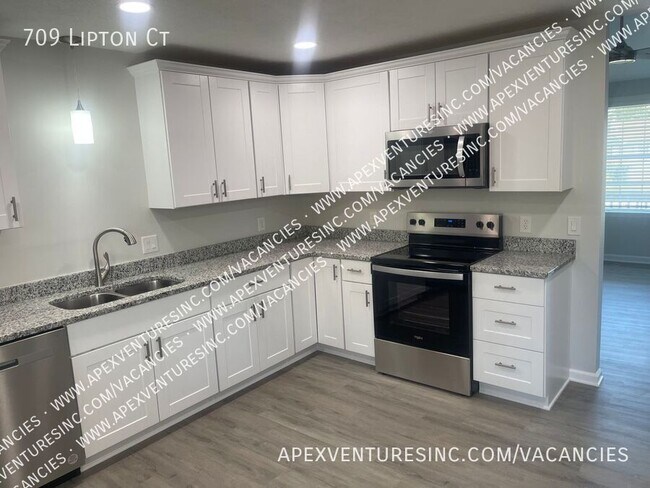 Building Photo - 709 Lipton Ct