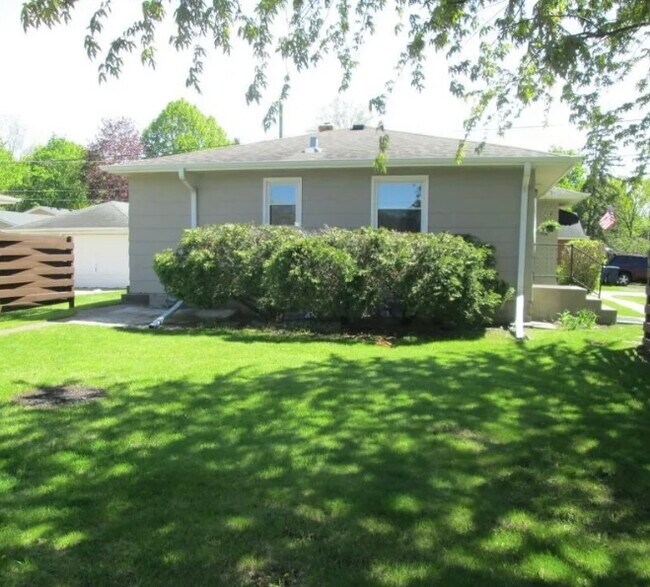 Foto del edificio - 2632 3rd St N