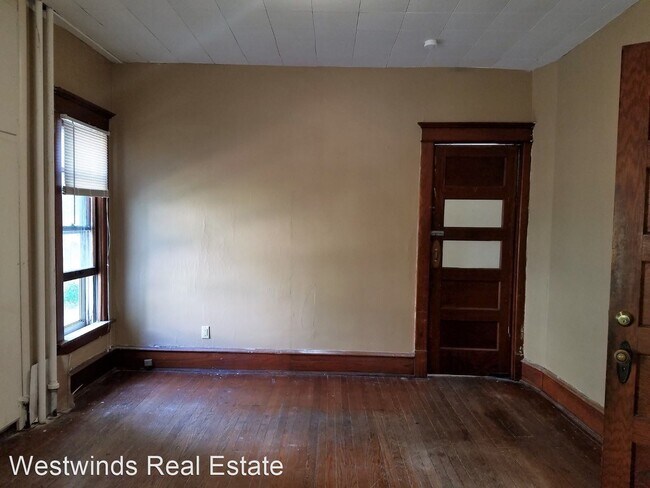 7 br, 4 bath House - 420 N. Gilbert Street - 4