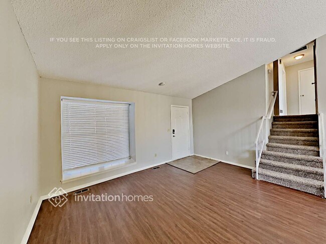 Building Photo - 11180 W 102nd Ave