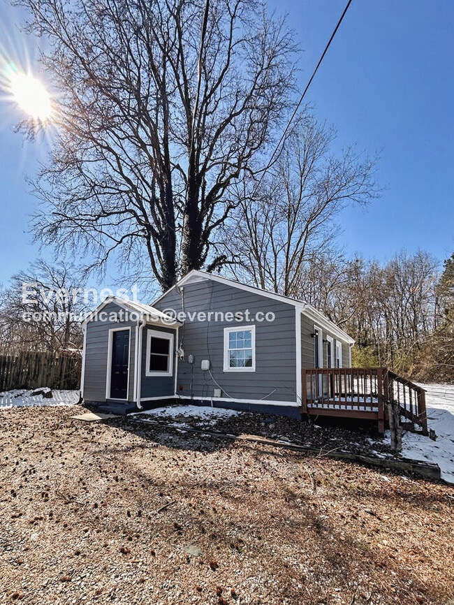 Building Photo - 1006 Turner Rd