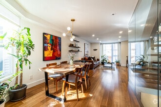 Building Photo - 807 Pape Av