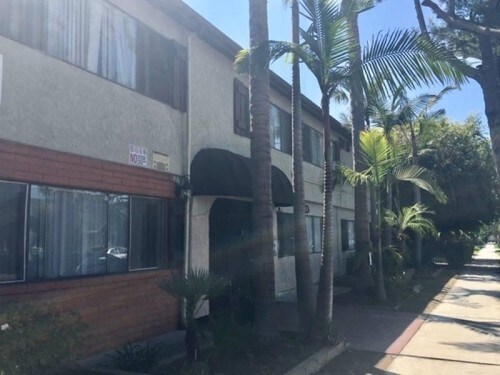 Foto del edificio - 2450 E 6th St