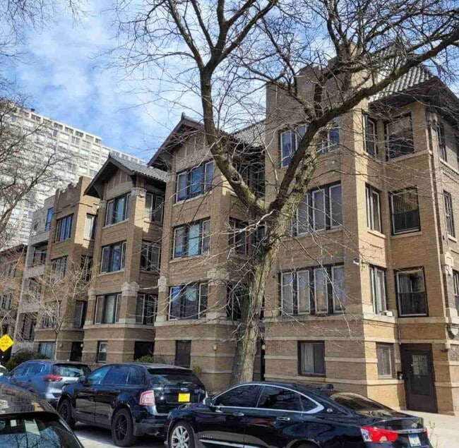 Building Photo - 4819 S King Dr