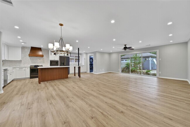 Foto del edificio - 1146 Chamboard Ln