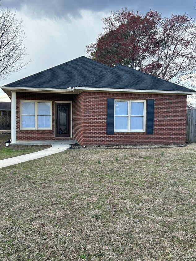 Primary Photo - 1813 Kathy Lane Ct SW