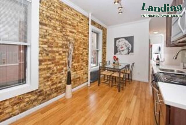Foto del edificio - 320 E 109th St
