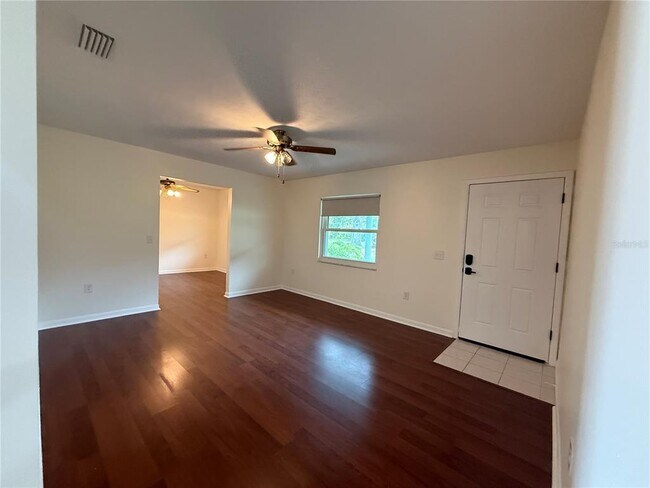 Foto del edificio - 6202 Brandon Cir