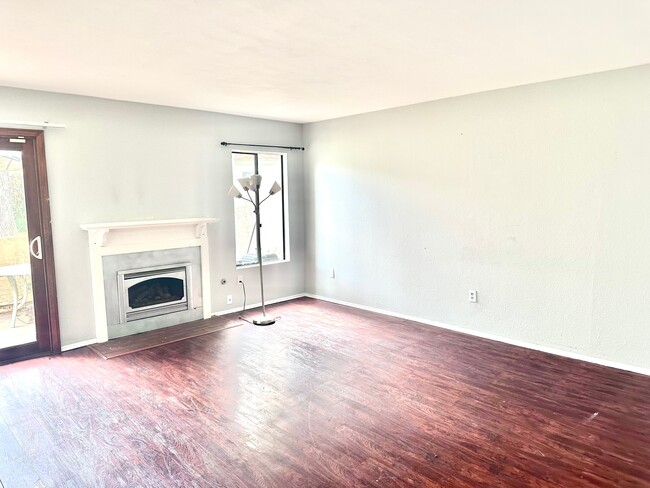 Foto del edificio - 1511 Sunrise Shadow Ct