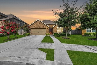 Building Photo - 6723 Widdenbrook Trace