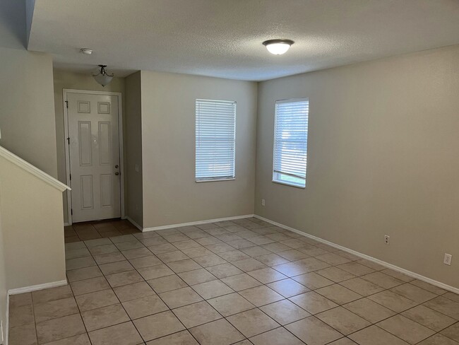 Building Photo - Single family home with lawncare included