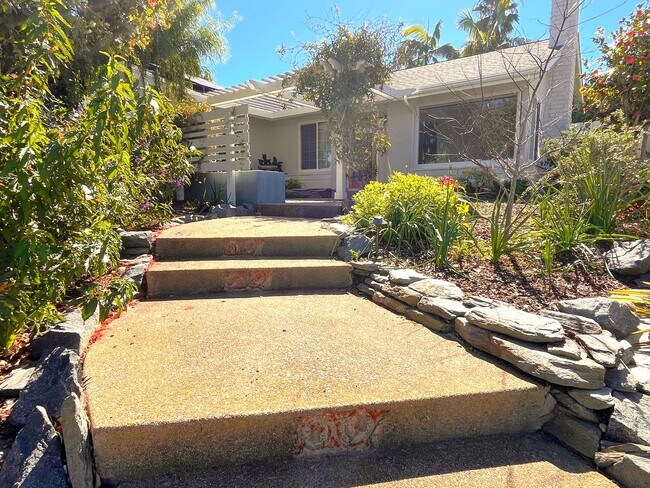 Foto del edificio - Most Charming Home in La Costa