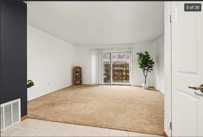 Building Photo - 709 Garland Cir
