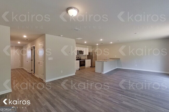 Building Photo - 241 Hawthorn Trail