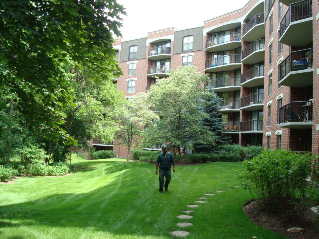 Building Photo - 511 Aurora Ave