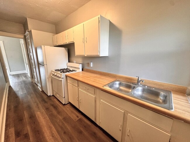 Foto del edificio - 6329 24th Ave