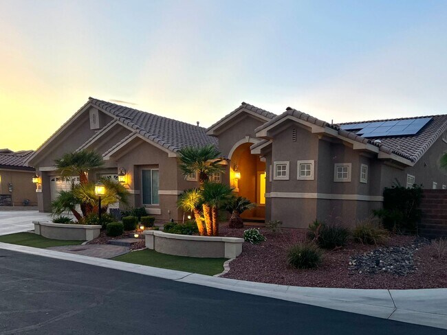 Building Photo - WINDHAM HILLS STUNNING BEAUTY!