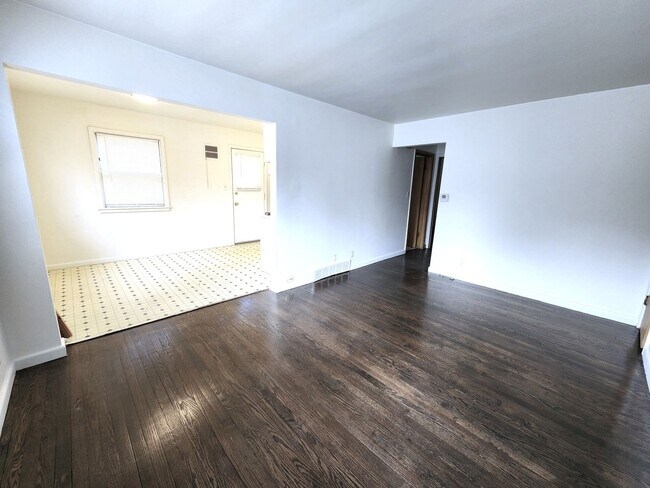 Foto del edificio - 4278 N 84th St
