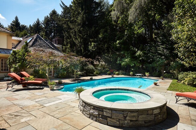 Foto del edificio - 342 Grays Ln