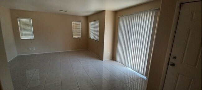 Building Photo - 5699 Ritter Ln