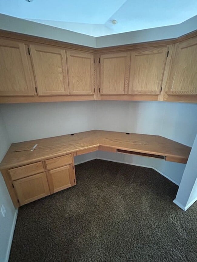 Foto del edificio - 3 Bedroom 2 bathroom home on NE Visalia cu...
