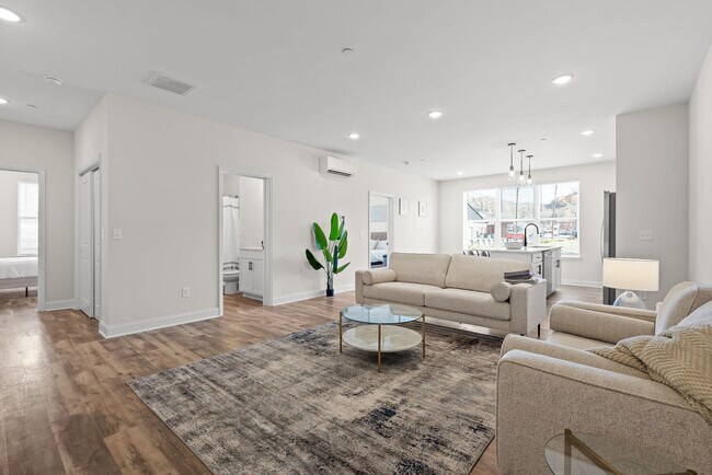 Foto del edificio - 2318 E Main St