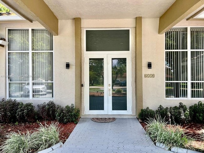 Building Photo - 6110 Falconsgate Ave