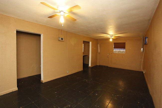 Foto del edificio - 2911 Dawson St