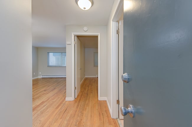 Interior Photo - The Shuksan Apartments – Classic Brick Cha...