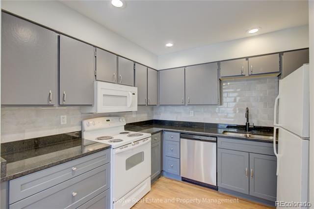 Foto del edificio - 7903 York St