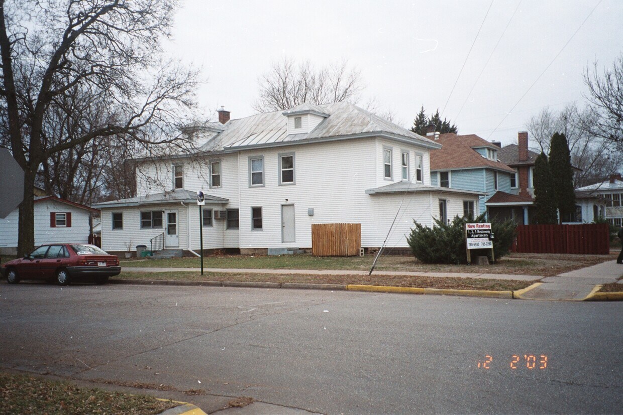 Primary Photo - 1024 Main St