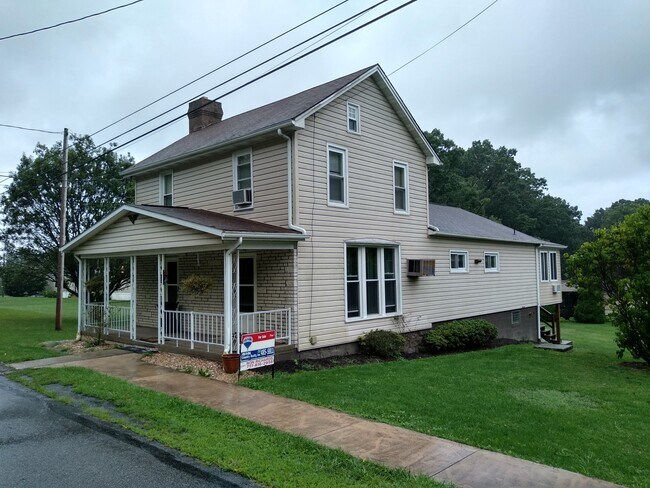 Building Photo - 5846 Cito Road