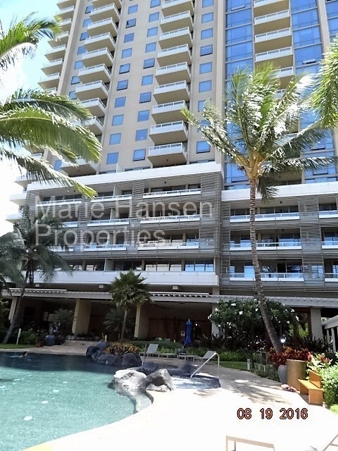 Building Photo - 1551 Ala Wai Blvd