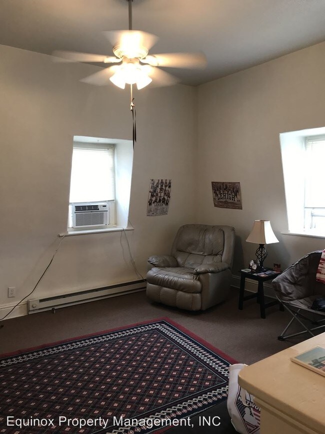 Foto del edificio - 215-217 W Broad St