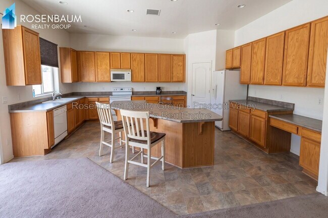 Building Photo - 7665 Rabbit Brush Ln