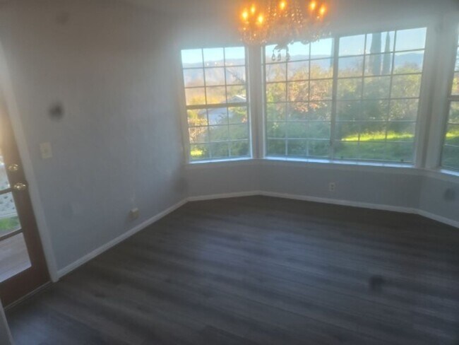 Foto del edificio - 520 Margot Ln