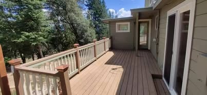 Building Photo - 588 NW Scenic Dr