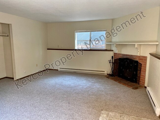 Foto del edificio - 620-622 Endicott St