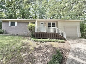 Building Photo - 207 Casalinda Cir