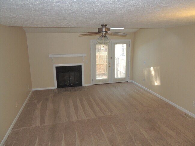 Foto del edificio - 1209 Huntsman Ct