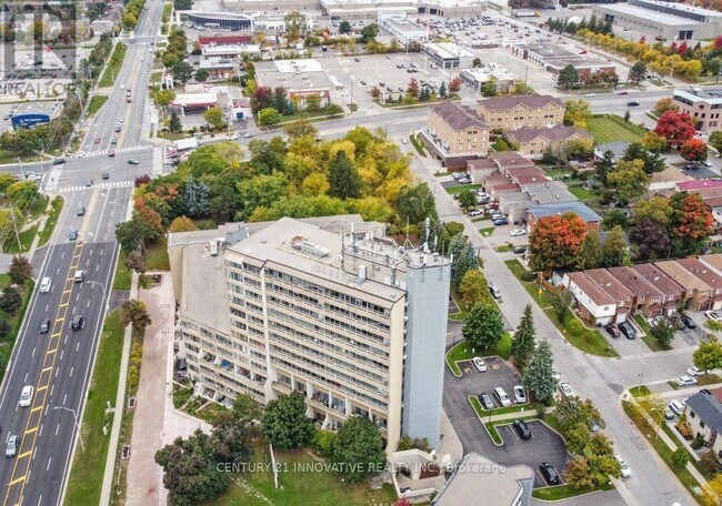 Photo du bâtiment - 5580 Sheppard Ave E