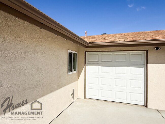 Foto del edificio - 772-774 Vineyard Rd