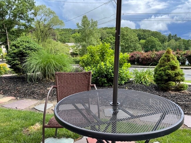 Building Photo - 108 Dexter Rd