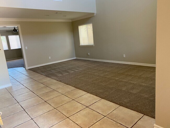 Foto del edificio - Temecula 4 Bedroom + Loft & Office Available in July