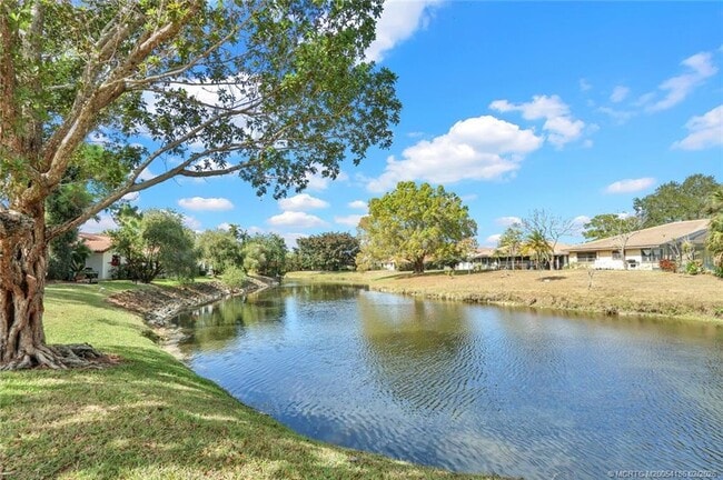 Foto del edificio - 4004 SW Osprey Creek Way