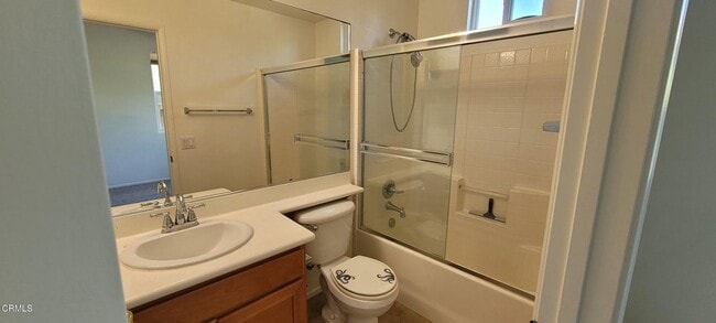 Building Photo - 822 Belleza Dr
